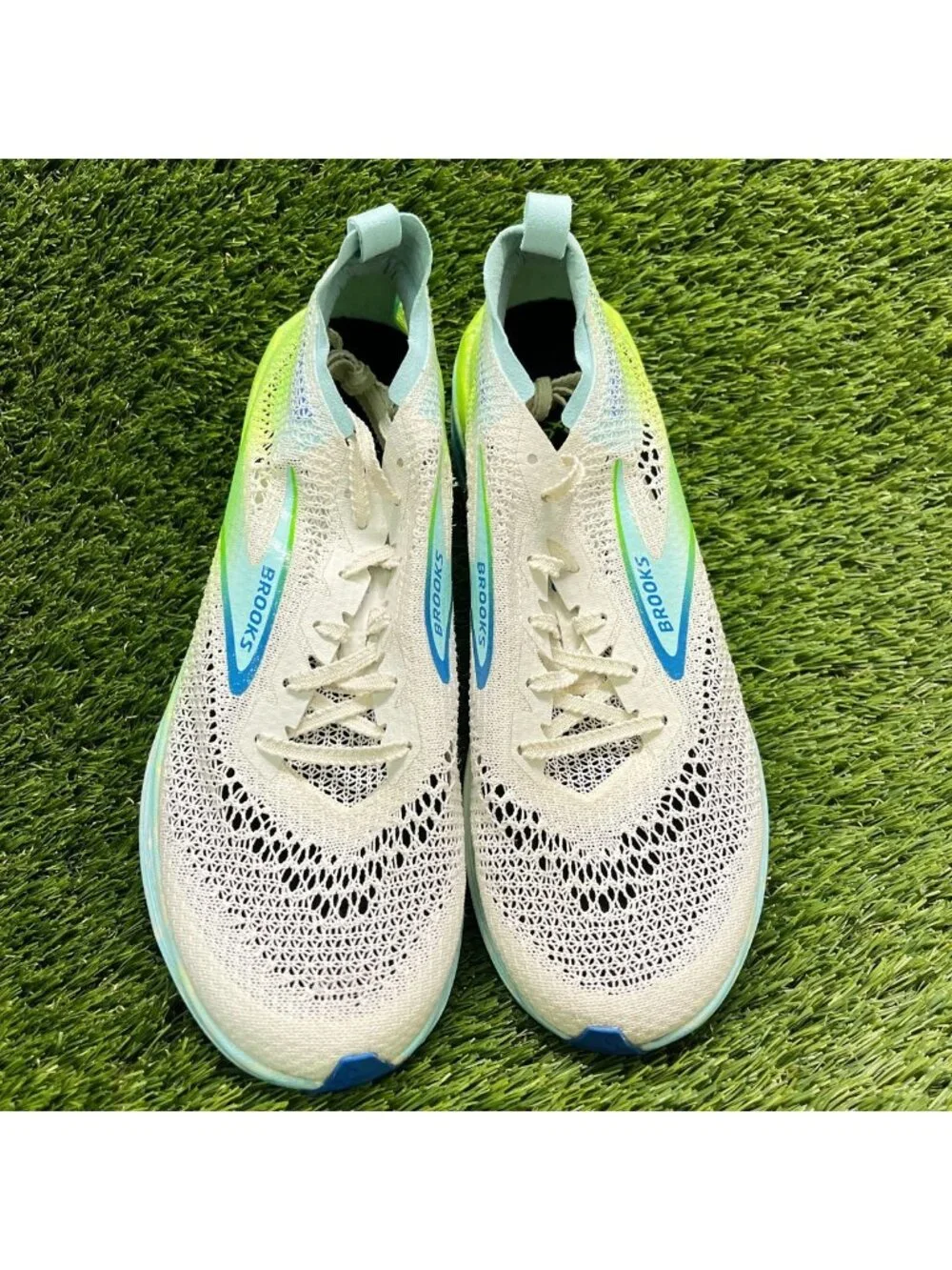 Brooks Hyperion Elite 4 Mens Size 8.5 White Green Blue Running Shoes Sneakers